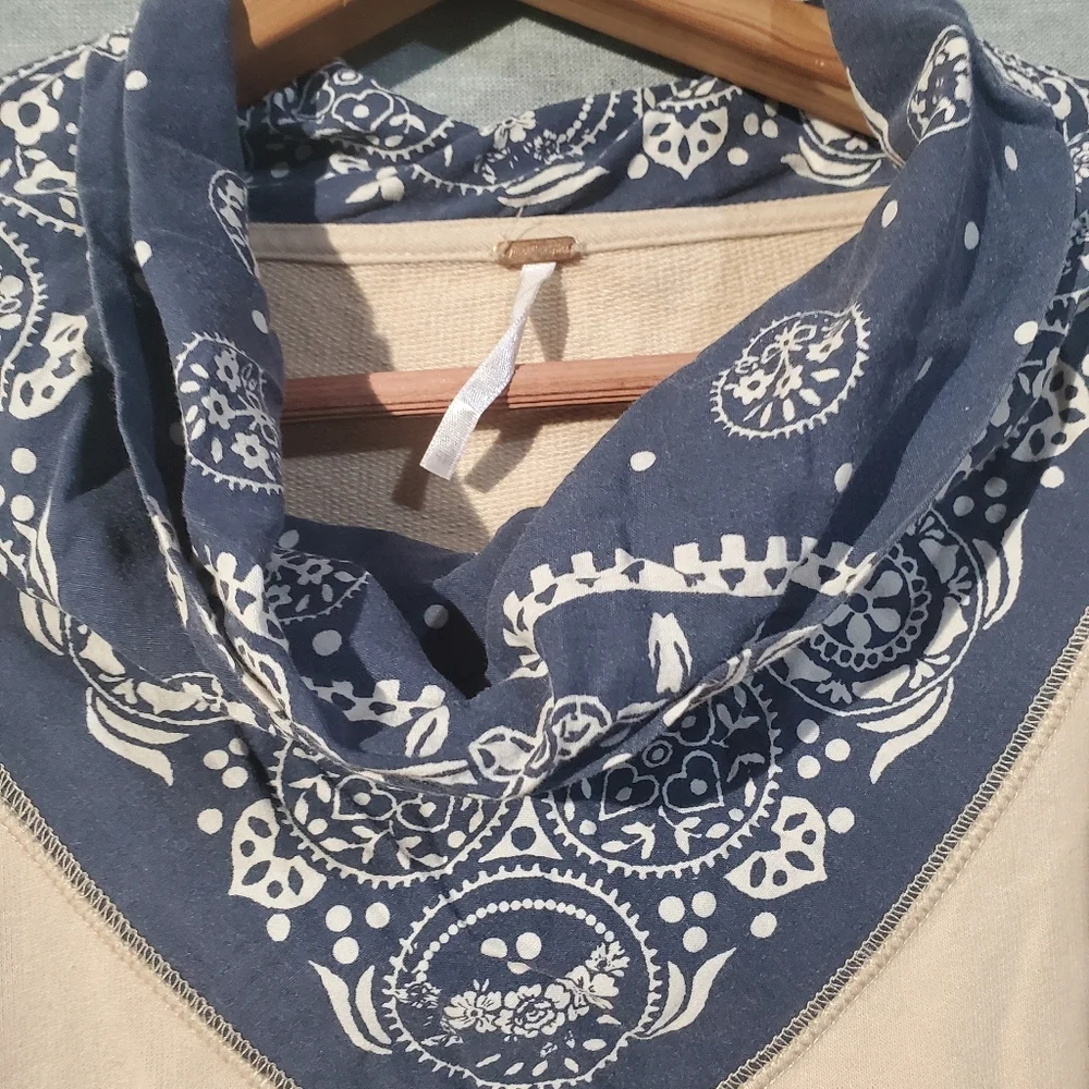 Free People James Bandana Sweatshirt Pullover - Picture 3 of 7